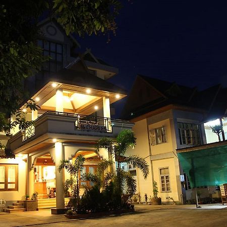 Mr. Charles Hotel Hsipaw Kültér fotó